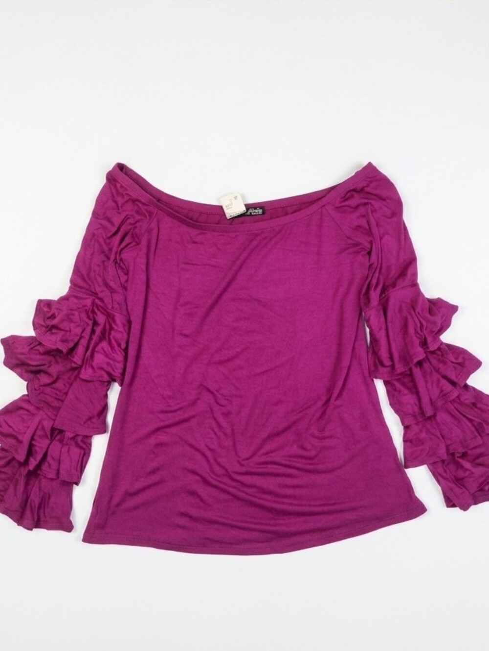 Ariella‎ Ruffled Sleeve Scoop Neck Top in Magenta Small